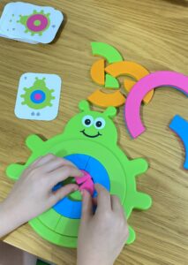 ⁦באגזל - משחק מאתגר Fat Brain Toy⁩ – תמונה ⁦7⁩