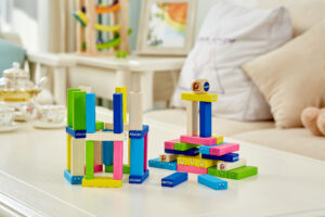 ⁦מפולת קוביות פינטויס - משחק מאתגר ומהנה לכל המשפחה⁩ – תמונה ⁦4⁩