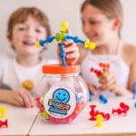 ⁦סקוויגז מיני הרכבה וואקום 75 חלקים Squigz⁩ – תמונה ⁦9⁩