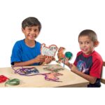 ⁦משחק השחלה וחוטים - Melissa & Doug⁩ – תמונה ⁦8⁩