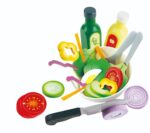 ⁦הכנת סלט ירקות - משחק דמיון Hape⁩ – תמונה ⁦5⁩