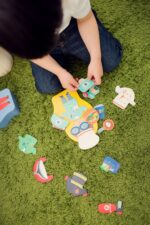 ⁦מגנטים בקופסת מתכת - מקצועות Djeco⁩ – תמונה ⁦9⁩