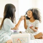 ⁦ערכת איפור משחק לילדות – 16 חלקים | Melissa & Doug⁩ – תמונה ⁦3⁩