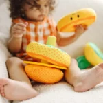 ⁦משחק התפתחות מערום צורות אננס | Melissa And Doug⁩ – תמונה ⁦8⁩